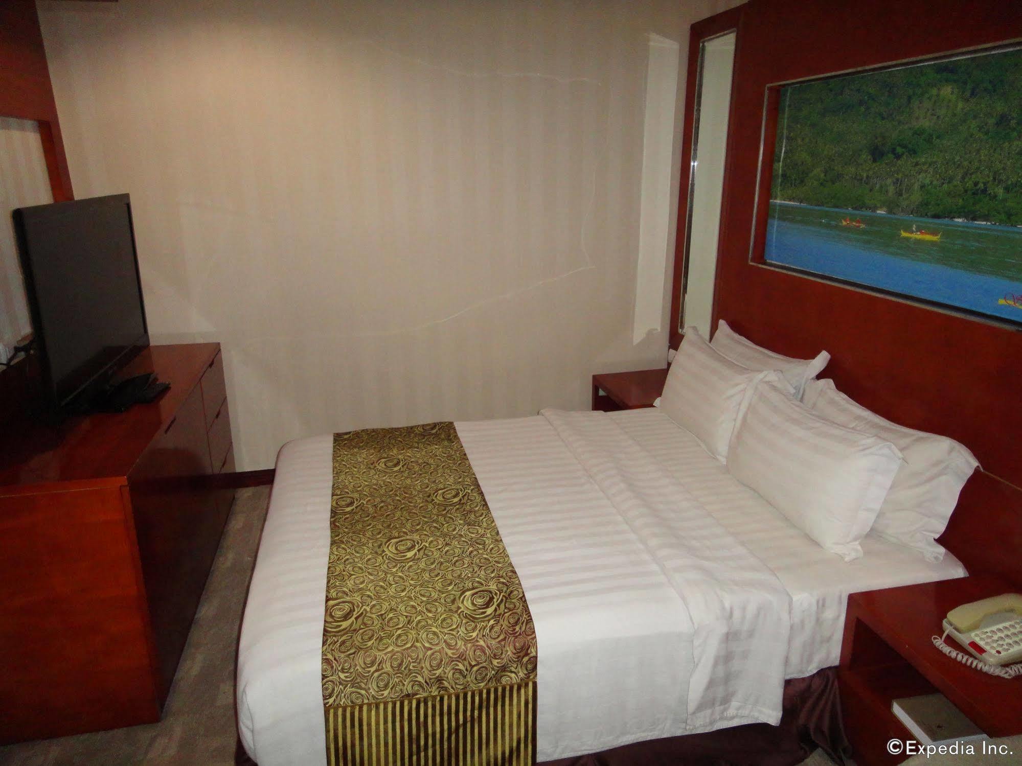 Sunlight Guest Hotel Puerto Princesa Exterior foto