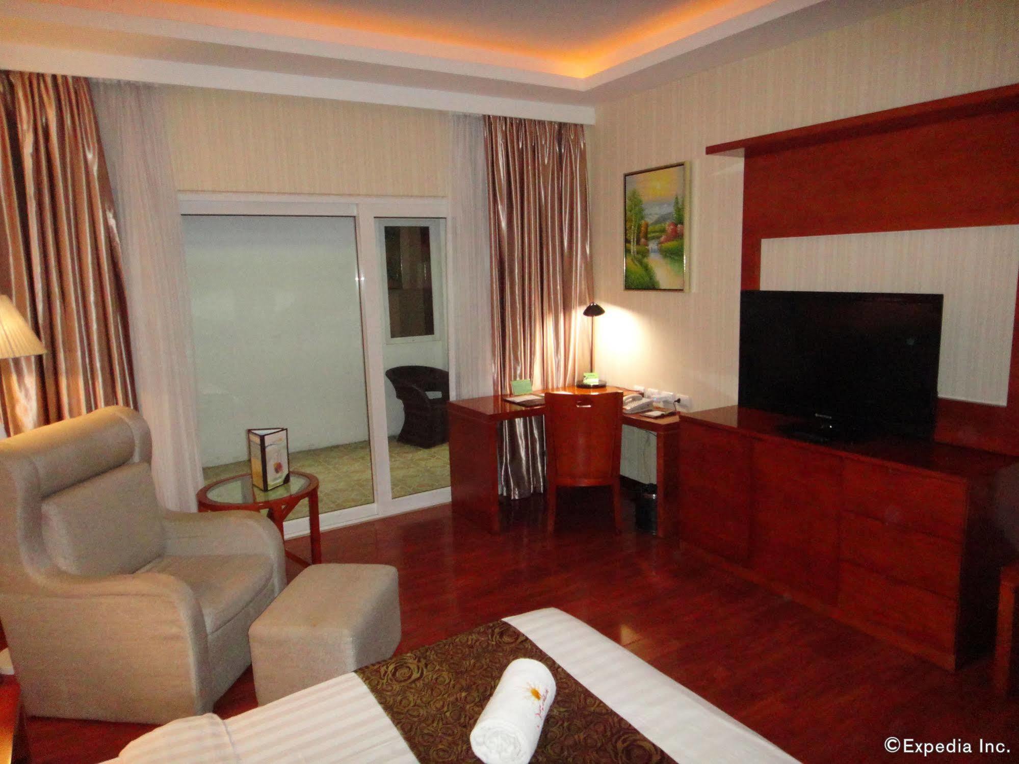 Sunlight Guest Hotel Puerto Princesa Exterior foto