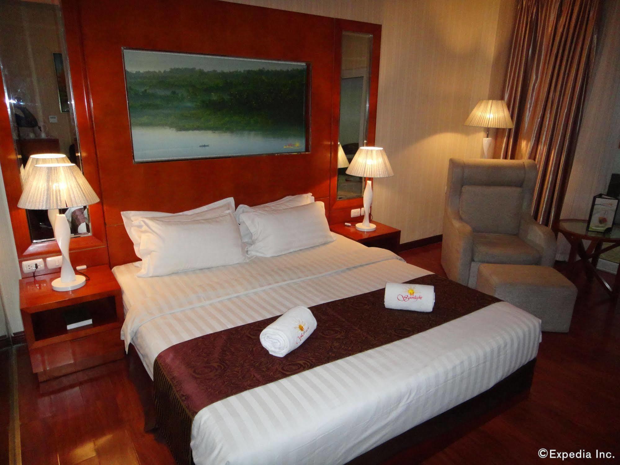 Sunlight Guest Hotel Puerto Princesa Exterior foto